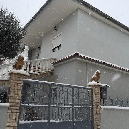 Vila Ridvani Korce Exterior photo